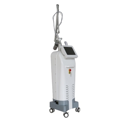 Máquina fraccionadora portátil de láser de CO2 40W para salón de belleza 2 años de garantía