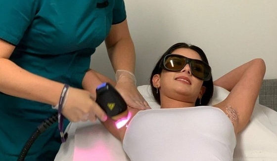 Máquina profesional de eliminación de vello con láser de 3 ondas Máquina de depilador para salón de belleza