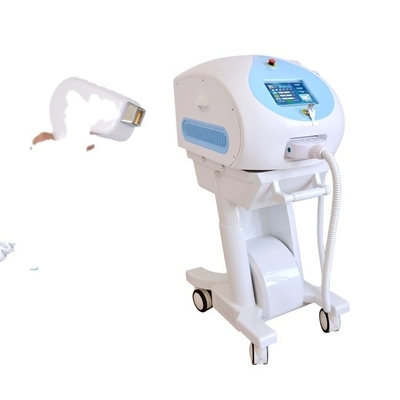Eliminación de vello con láser de diodo de 810nm para salón de belleza / spa resultados profesionales garantizados