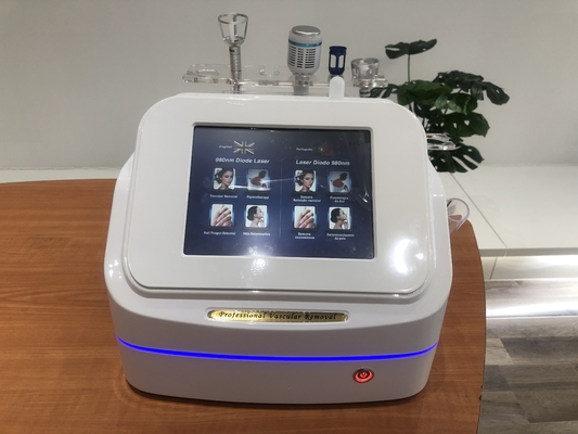 8.4 pulgadas True Color LCD Touch Screen 980nm Diodo láser Máquina de eliminación de venas de araña para la eliminación de lesiones vasculares Solución