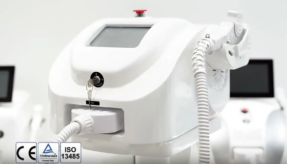 Máquina de depilación láser White Shell IPL para el rejuvenecimiento de la piel